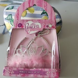 Princess Expressions tiara and wand set